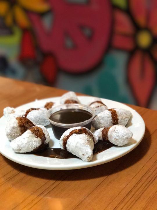 Mama's Does It Best! photo 1 of 3